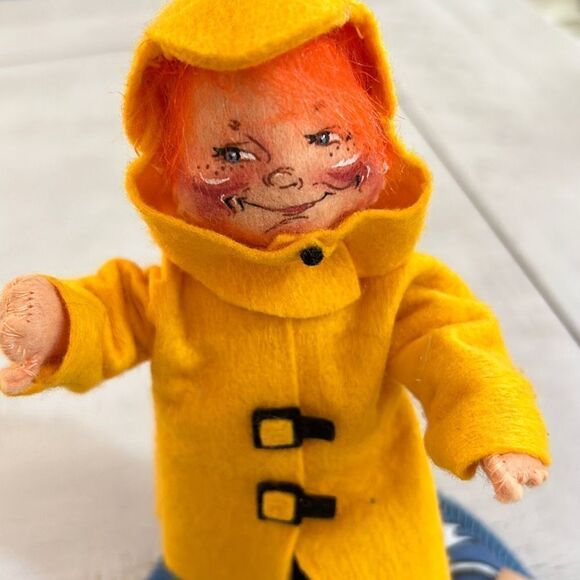 Vintage Annalee Yellow Raincoat Boy - Picture 3 of 6